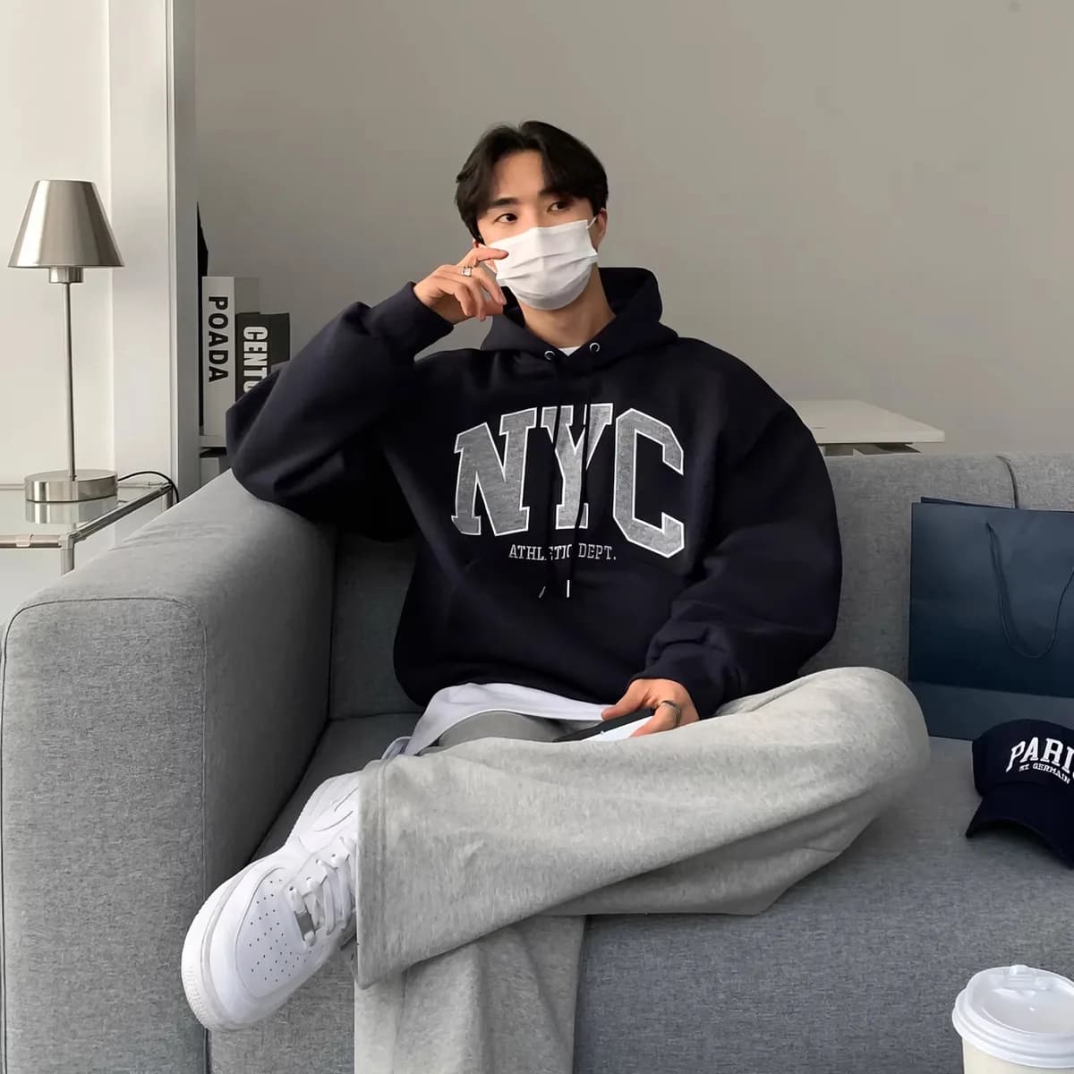 ANYOU 남성 봄가을 오버핏 레터링 후드티 2colors 가격 추이 ANYOU 남성 봄가을 오버핏 레터링 후드티 2colors - 최저가 24,860원