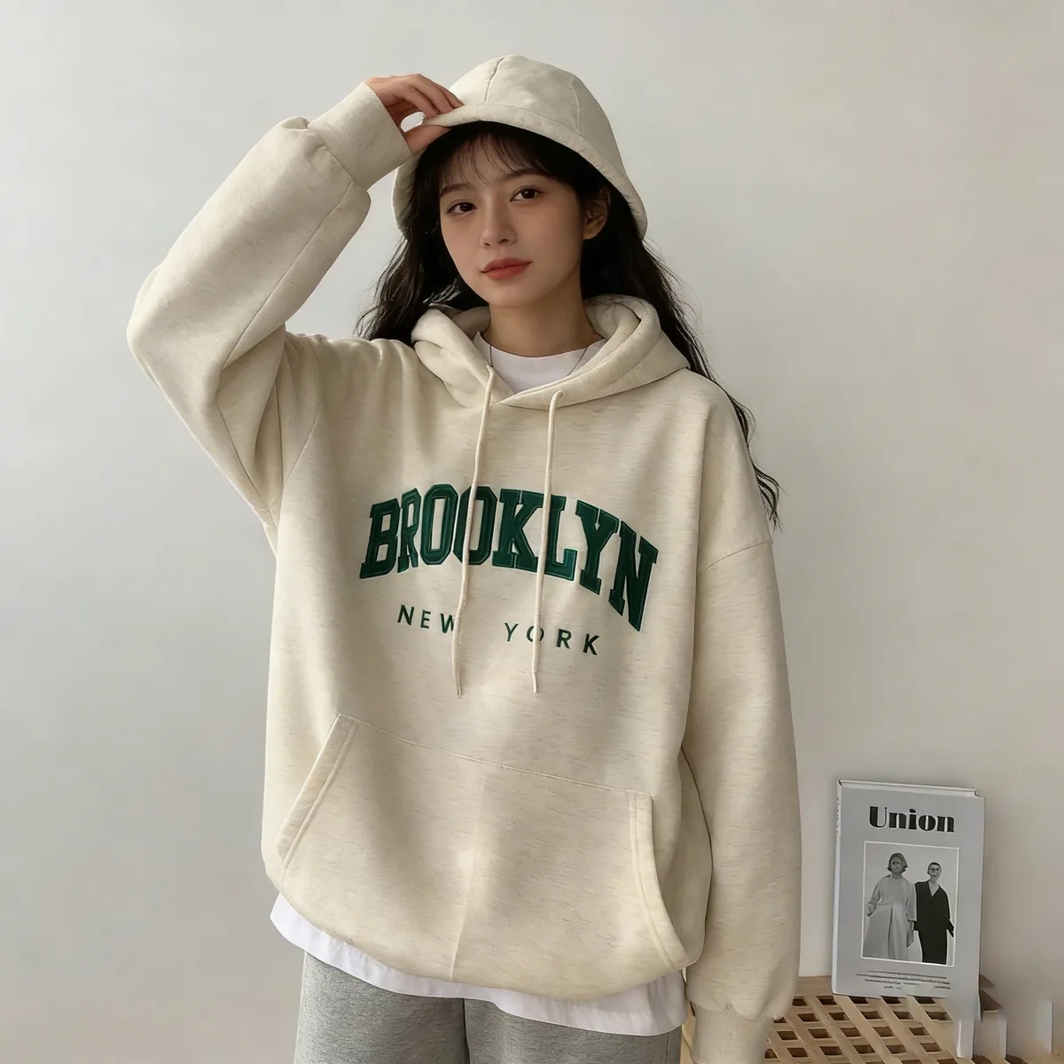 ANYOU 여성 후드티 스탠다드핏 오버사이즈 자수레터링 가격 추이 ANYOU 여성 후드티 스탠다드핏 오버사이즈 자수레터링 - 최저가 11,830원