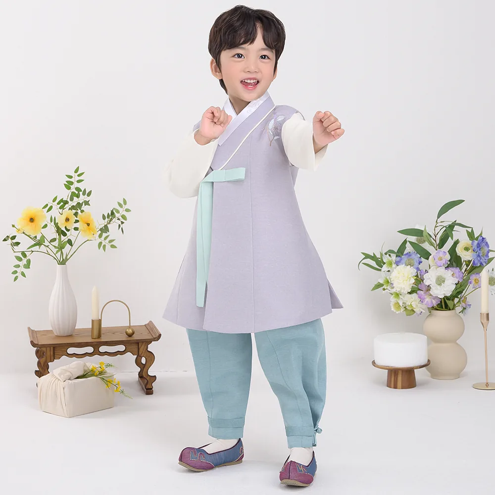 예가한복 아동용 도운마루 한복 세트 8073 가격 추이 예가한복 아동용 도운마루 한복 세트 8073 - 최저가 44,140원