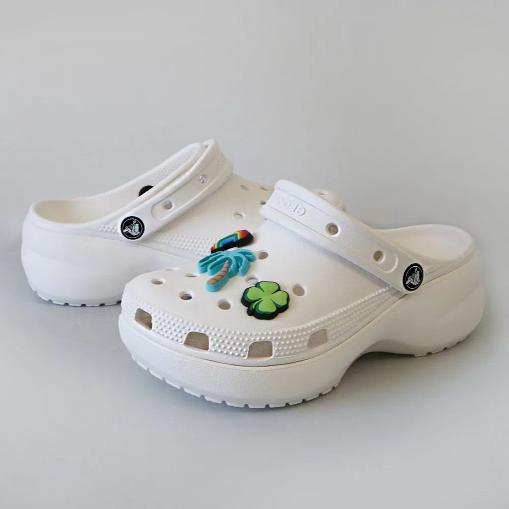 CROCS 크록스 여성 클래식 플랫폼 클로그 206750 레츄 가격 추이 CROCS 크록스 여성 클래식 플랫폼 클로그 206750 레츄 - 최저가 61,900원