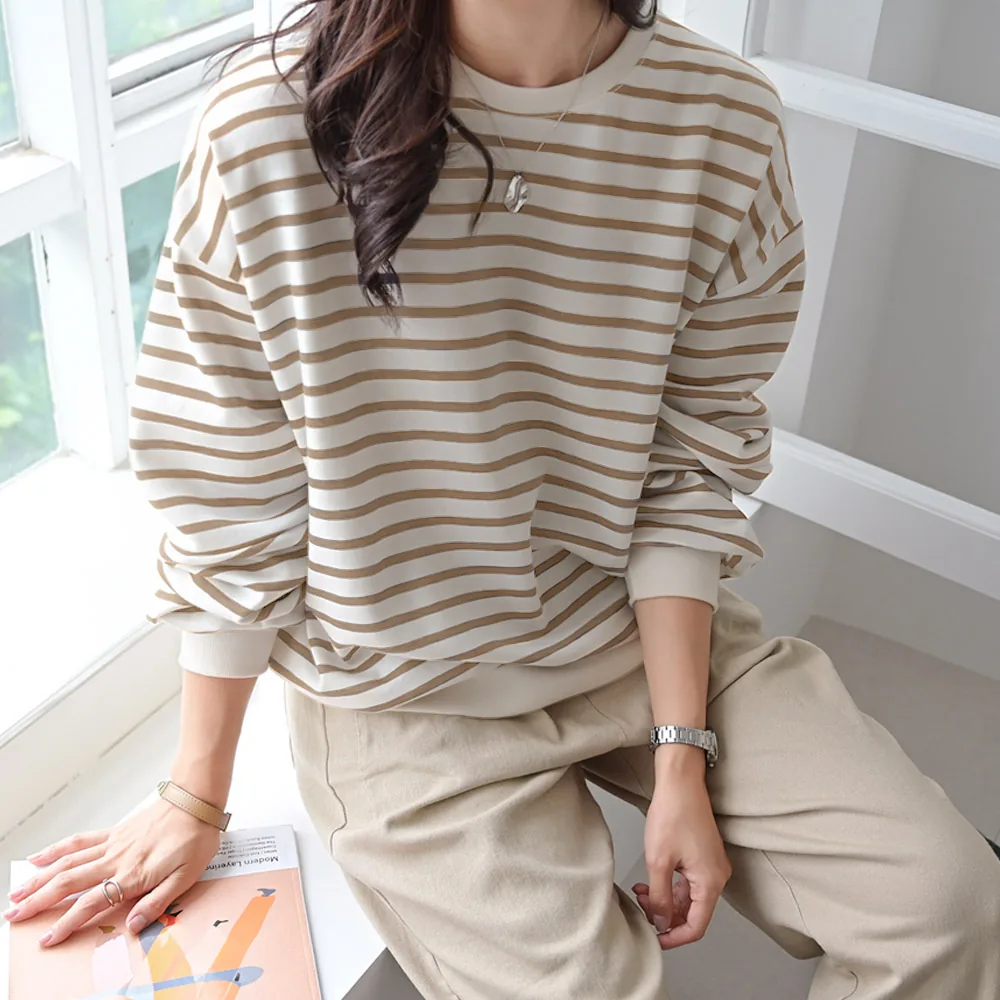 데일리앤 원트 여성 루즈핏 긴팔 스트라이프 맨투맨 티셔츠 가격 추이 데일리앤 원트 여성 루즈핏 긴팔 스트라이프 맨투맨 티셔츠 - 최저가 18,800원
