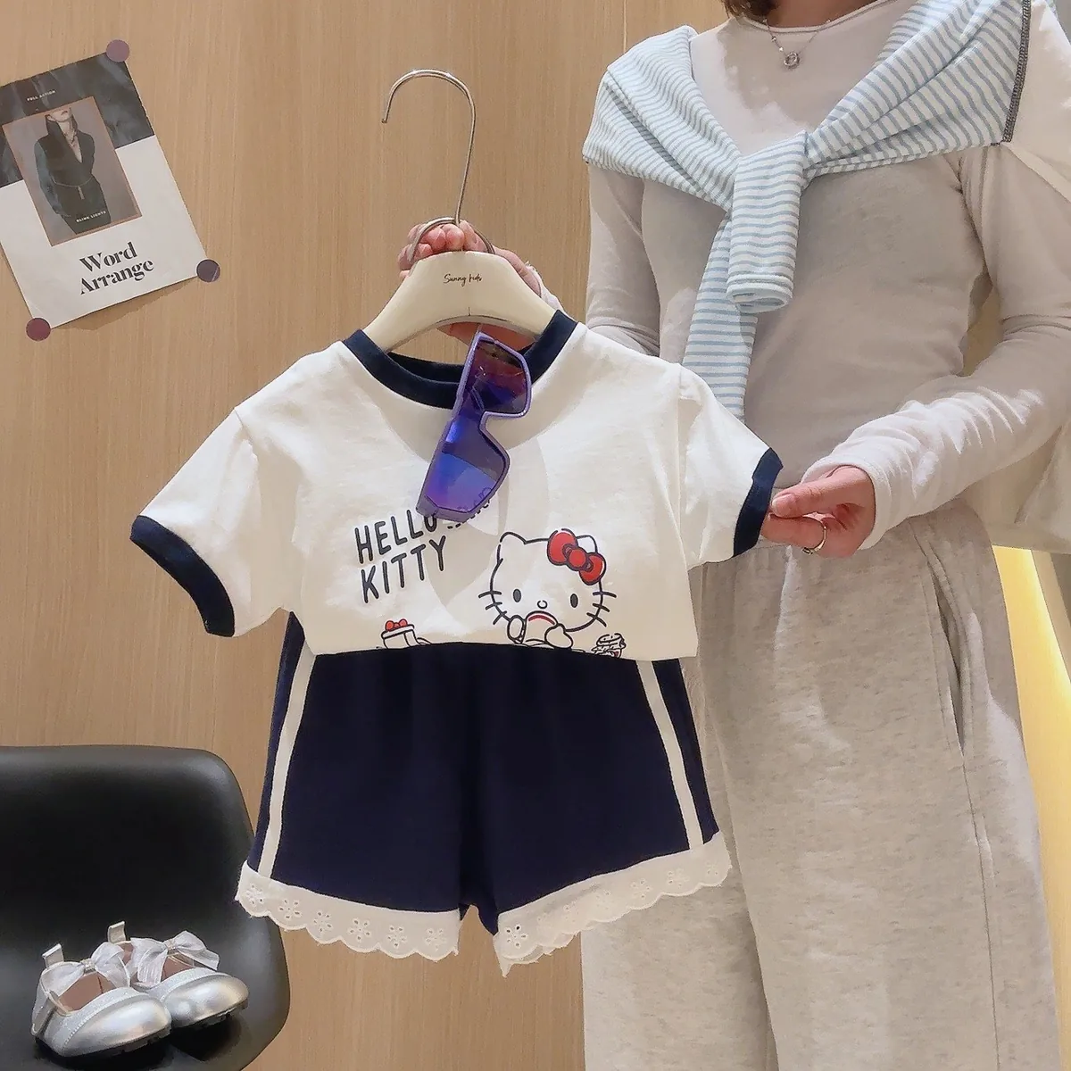 GOYES 산리오 헬로 키티 반팔 긴바지 상하의 세트 어린이 가격 추이 GOYES 산리오 헬로 키티 반팔 긴바지 상하의 세트 어린이 - 최저가 10,000원
