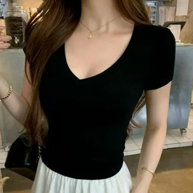 릴리제인 여성용 브이넥 슬림핏 반팔 티셔츠 가격 추이 릴리제인 여성용 브이넥 슬림핏 반팔 티셔츠 - 최저가 10,530원