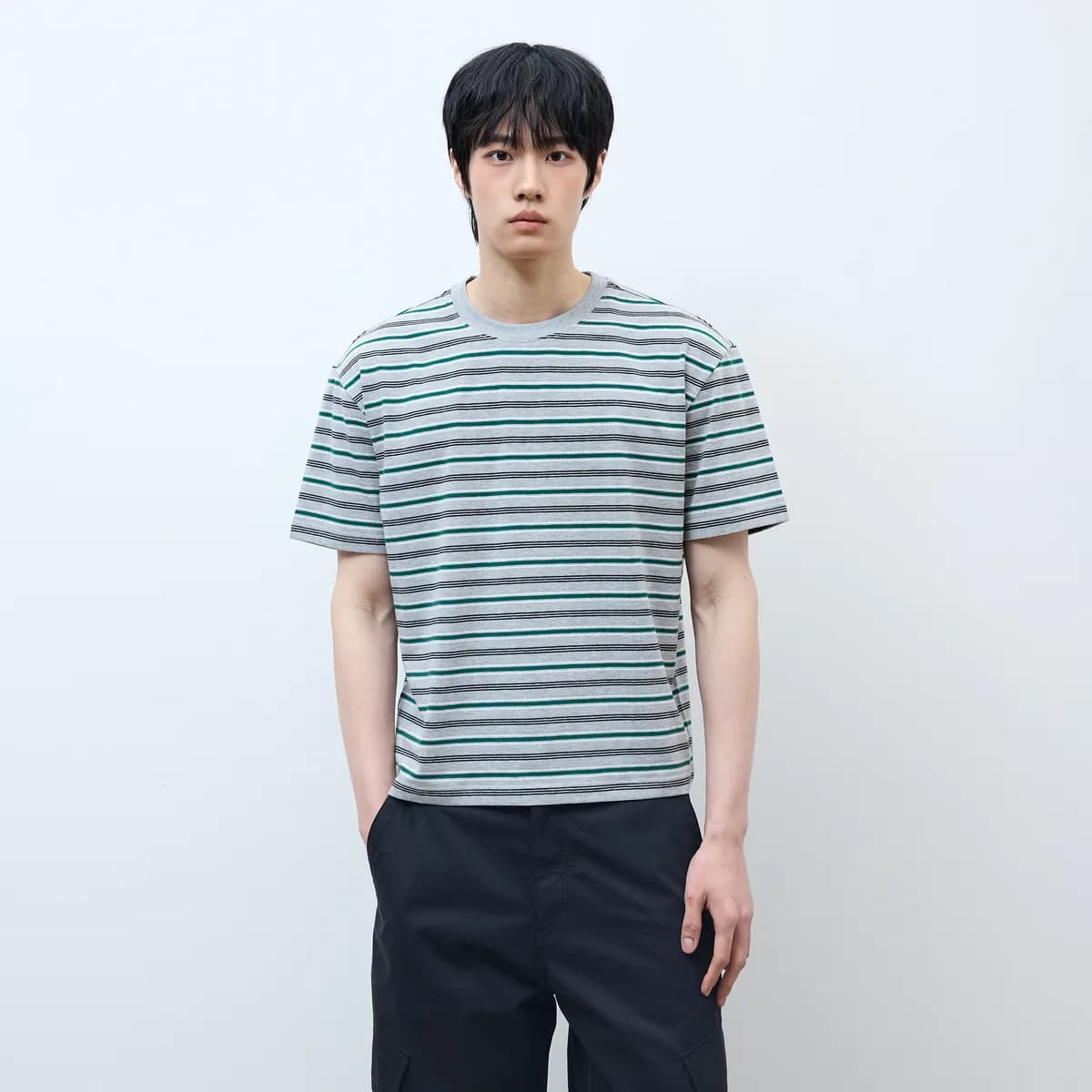 마인드브릿지 남성용 멀티스트라이프 크롭 티셔츠 M1TS31A3 가격 추이 마인드브릿지 남성용 멀티스트라이프 크롭 티셔츠 M1TS31A3 - 최저가 22,700원