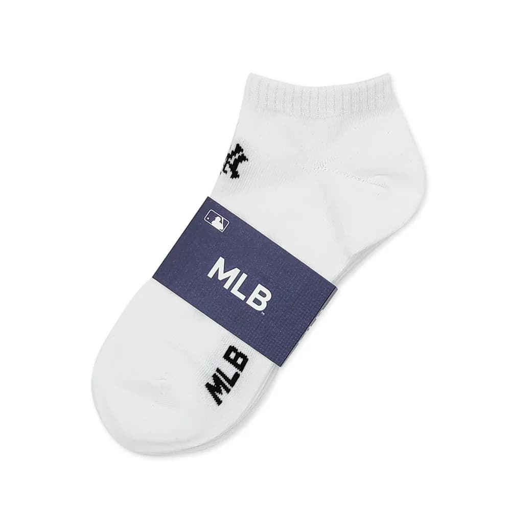 MLB 남성용 바닥로고 스니커즈 5족 MLB2901WH 가격 추이 MLB 남성용 바닥로고 스니커즈 5족 MLB2901WH - 최저가 10,730원