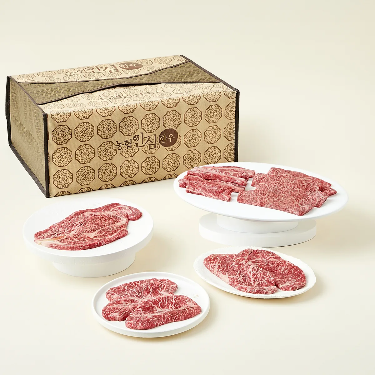 농협안심한우 1++ 등급 안심특선 23호 1kg (등심200g + 채끝200g + 갈비살200g + 부채살200g + 살치살200g) 냉장 가격 비교 농협안심한우 1++ 등급 안심특선 23호 1kg (등심200g + 채끝200g + 갈비살200g + 부채살200g + 살치살200g) 냉장