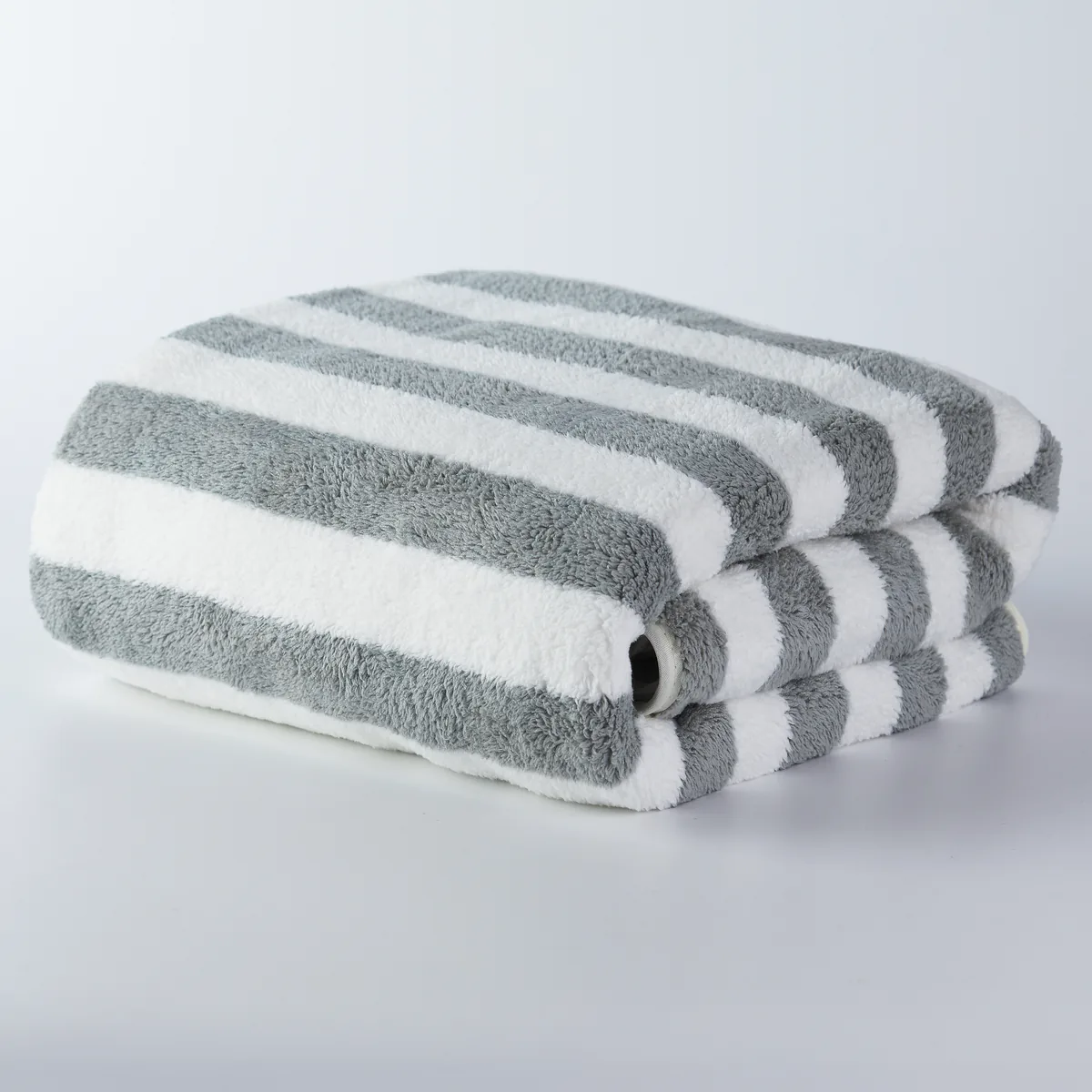 코멧 부드러운 스트라이프 바스타올 70 x 140 cm 가격 추이 코멧 부드러운 스트라이프 바스타올 70 x 140 cm - 최저가 6,190원